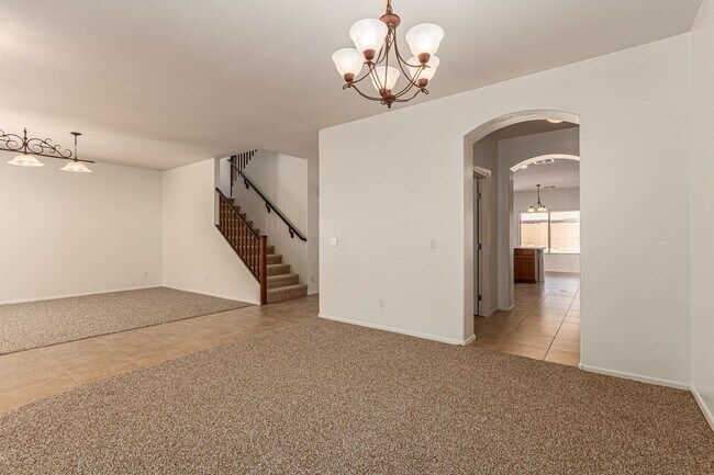 Building Photo - Chandler 4 Bedroom - 2.5 Bathroom with Pri...