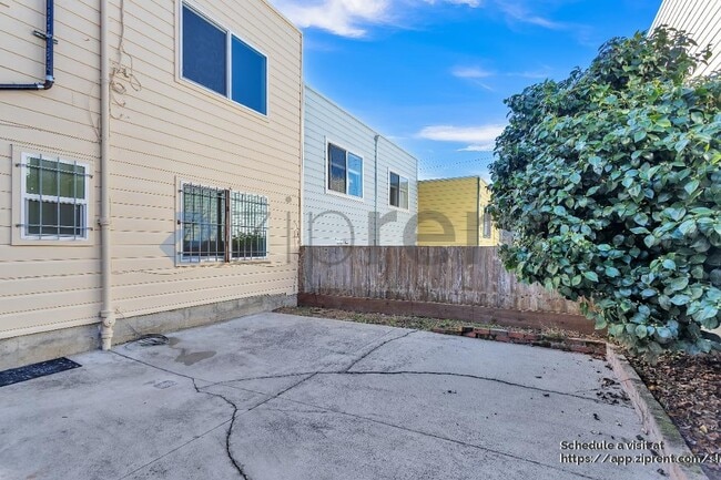 Building Photo - 830 Sargent St