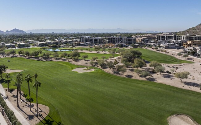 Building Photo - 4849 N Camelback Rdg Dr