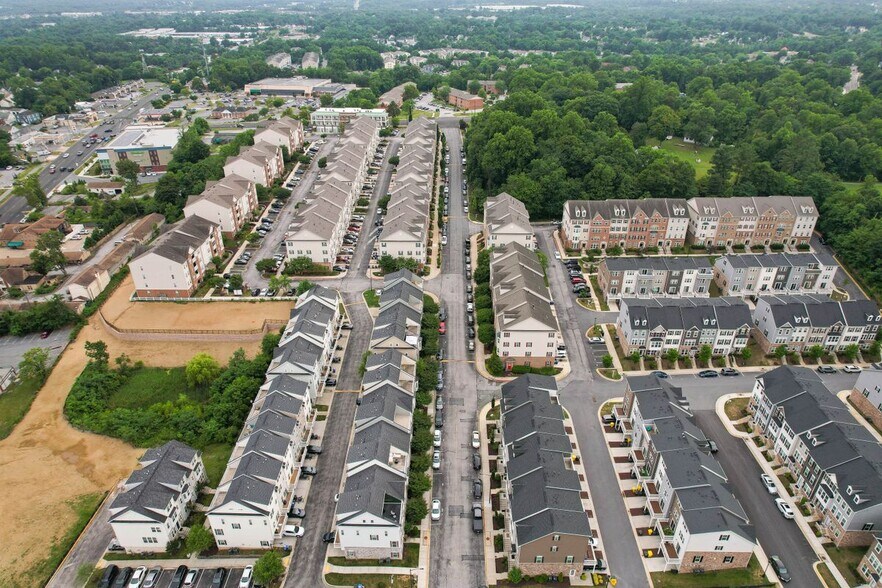 Building Photo - 7298 Elkridge Crossing Way