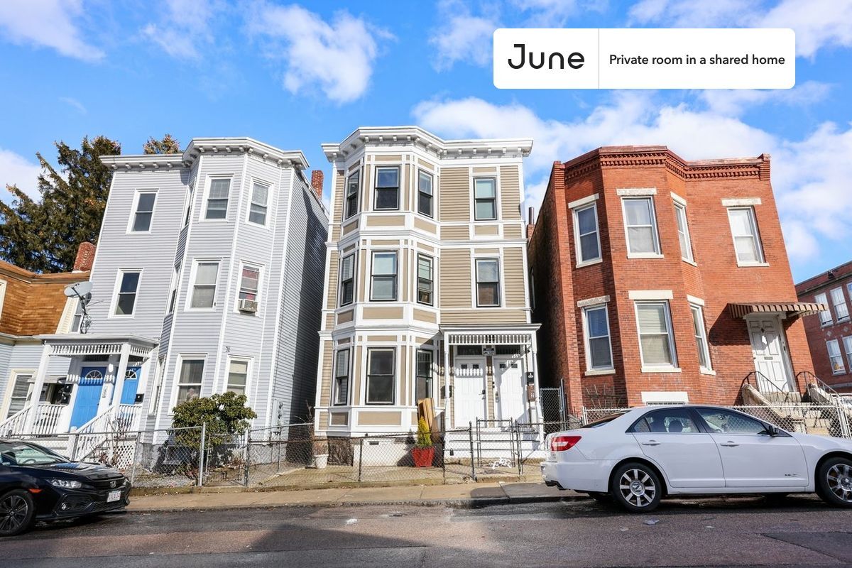 Building Photo - Room in Shared 4 bed/1 bath home in Roxbury