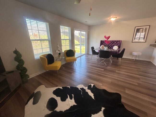 Building Photo - 2769 Prince Charles Ct