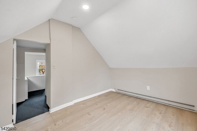 Building Photo - 36 Cortlandt Pl