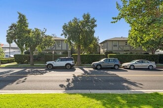 Building Photo - 3720 W Chandler Blvd