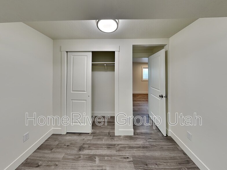 Building Photo - 5394 Cadenza Dr