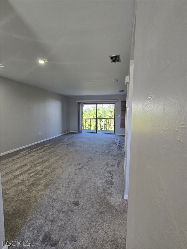 Building Photo - 1519 Cape Coral Pkwy W