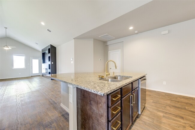 Building Photo - 20451 Green Mountain Dr