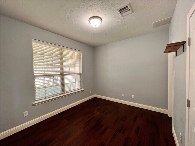 Building Photo - 26842 Trinity Trail
