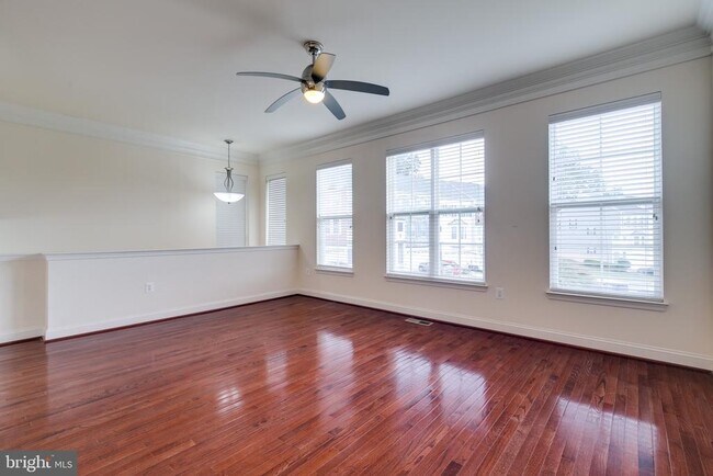 Building Photo - 2655 Glenriver Way