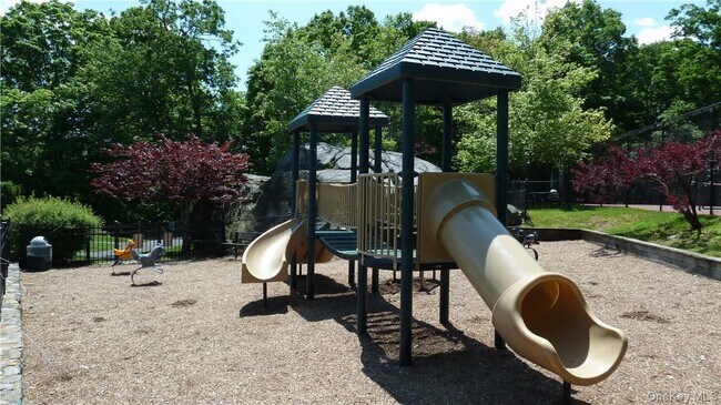 Building Photo - 107 Winding Ridge Rd