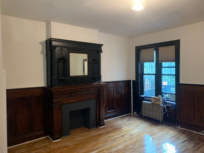 Interior Photo - 735 St Nicholas Ave