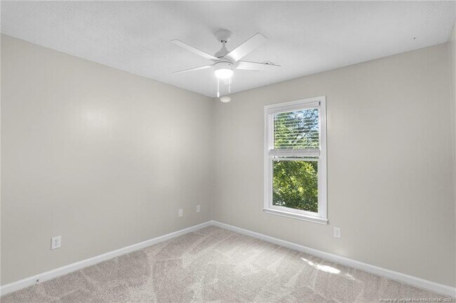 Building Photo - 324 Nettletree Ln