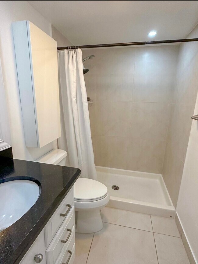 Building Photo - 50 SW 3rd Ave