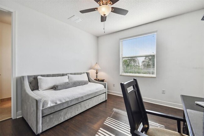 Building Photo - 30415 Palmer Oak Dr