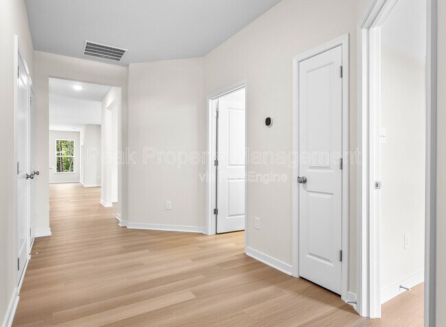 Building Photo - 9735 Kaleidoscope Row