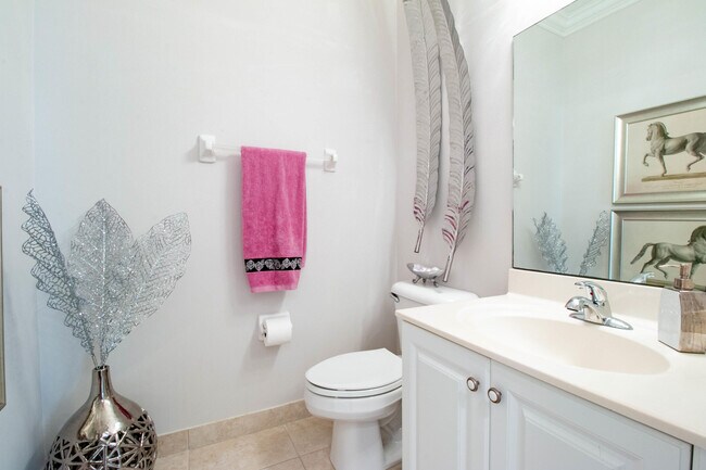 Building Photo - 2718 Misty Oaks Cir