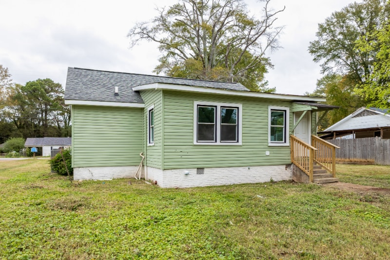 Building Photo - 1223 2nd St SW