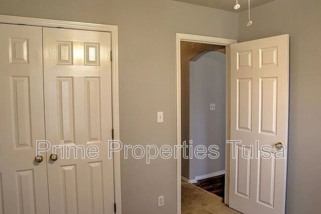 Building Photo - 10218 East 111th Pl S