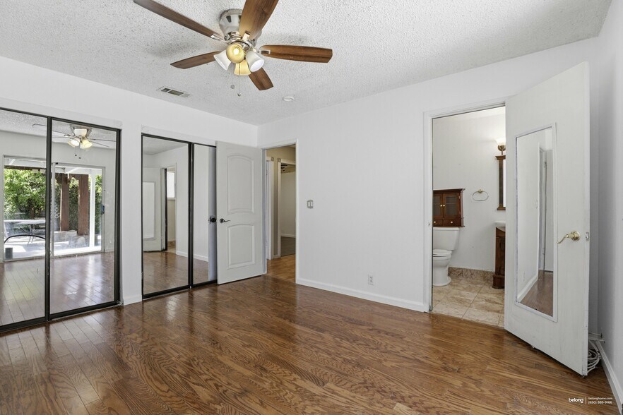 Building Photo - 1056 Hacienda Dr