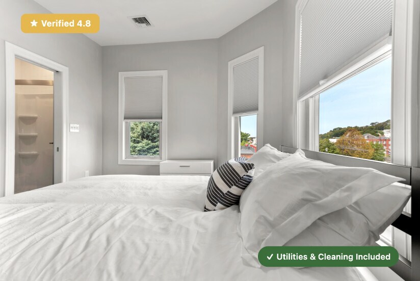 Building Photo - Furnished Bedroom with Private Bath in East Boston