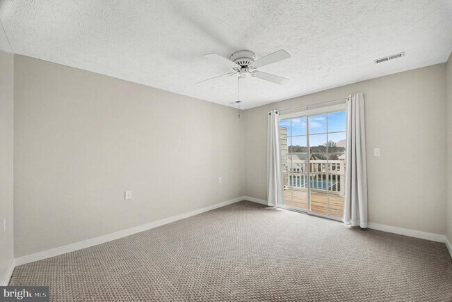 Building Photo - 11154 Summers Cove