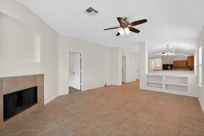 Building Photo - 20114 Larkspur Landing