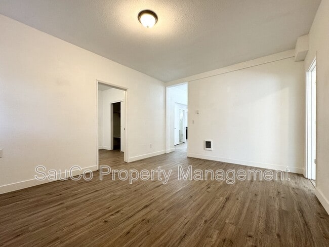 Building Photo - 6423 SW Raab Rd