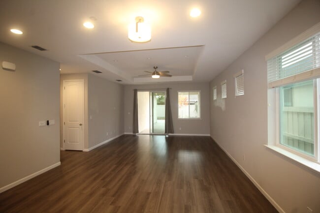 Building Photo - 3304 Sloat Run