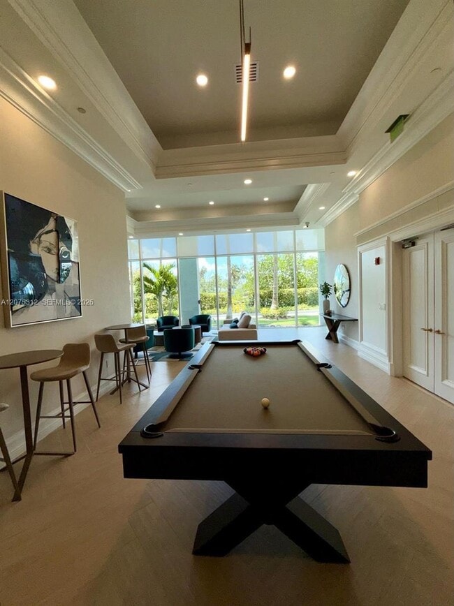 Building Photo - 16500 Collins Ave