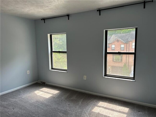 Building Photo - 4856 Mossfield Ct