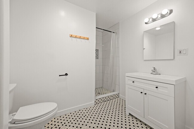 Building Photo - 3448 Casitas Ave