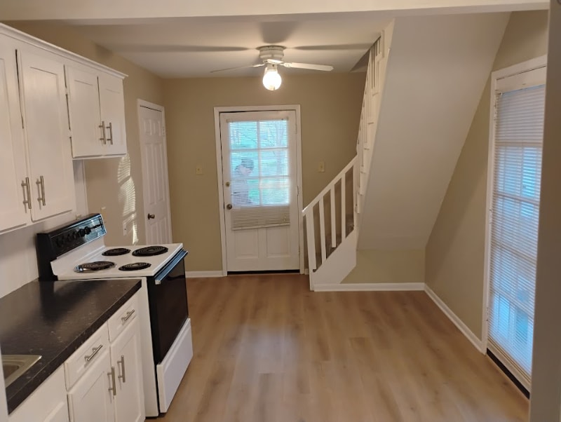 Building Photo - 504 N Newsom St