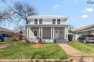 Building Photo - 1714 Elizabeth Ave