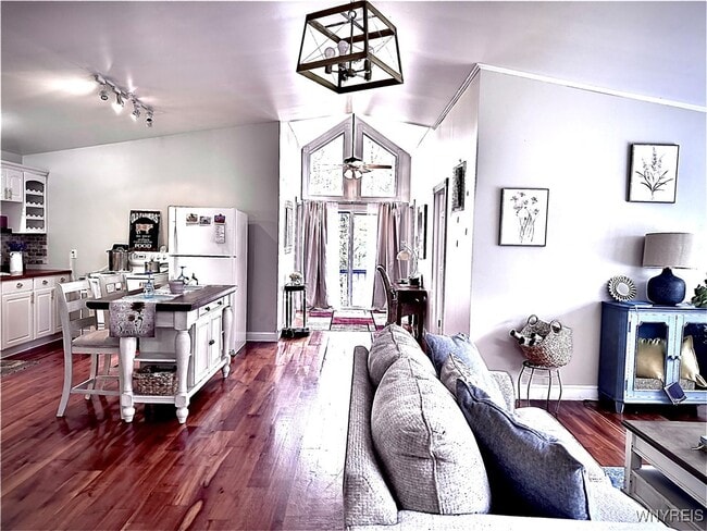 Building Photo - 6760 Schwartz Rd