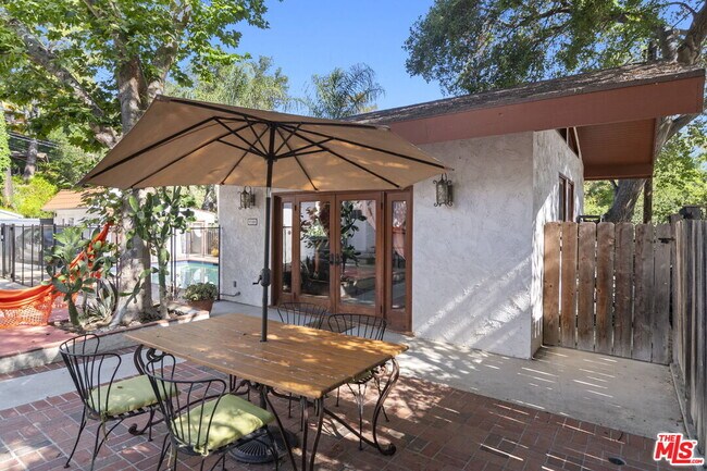 Building Photo - 4322 Ensenada Pl