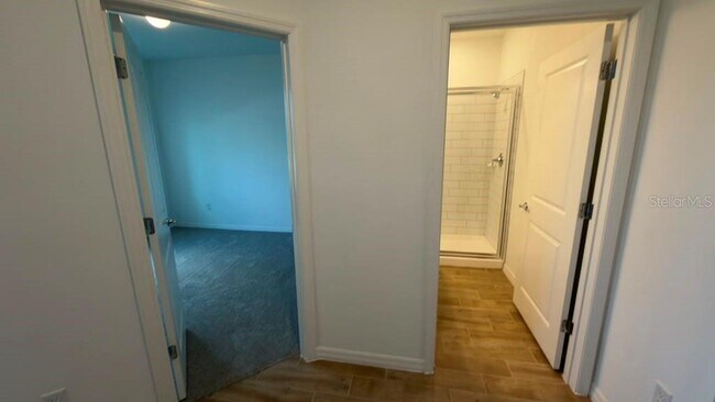Building Photo - 4568 ORCHARD VIEW Aly