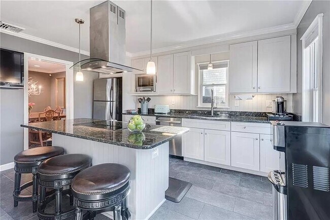 Building Photo - 6 Boss Ct