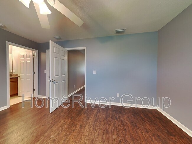 Building Photo - 2695 Revolution St
