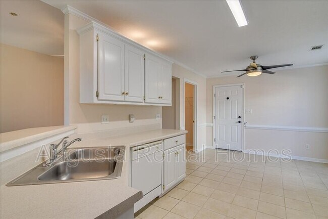 Building Photo - 1904 Long Creek Falls