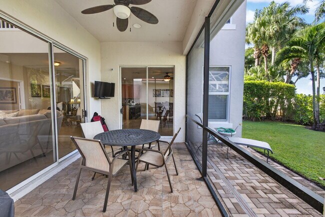 Building Photo - 8400 Heritage Club Dr