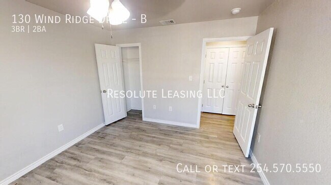 Building Photo - 130 Wind Ridge Dr