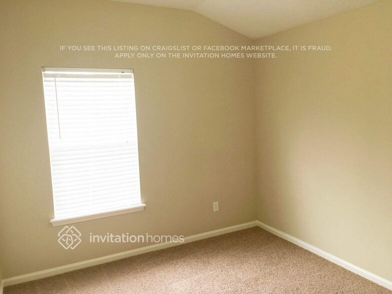 Building Photo - 9220 Hawks Point Dr