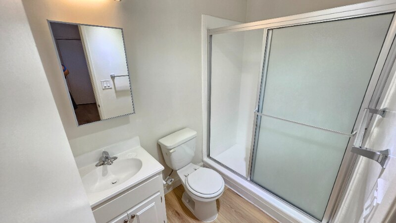 Building Photo - 1130 N Fuller Ave