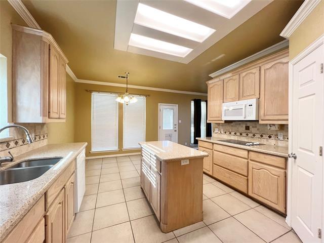 Building Photo - 9113 Trail Wood Dr