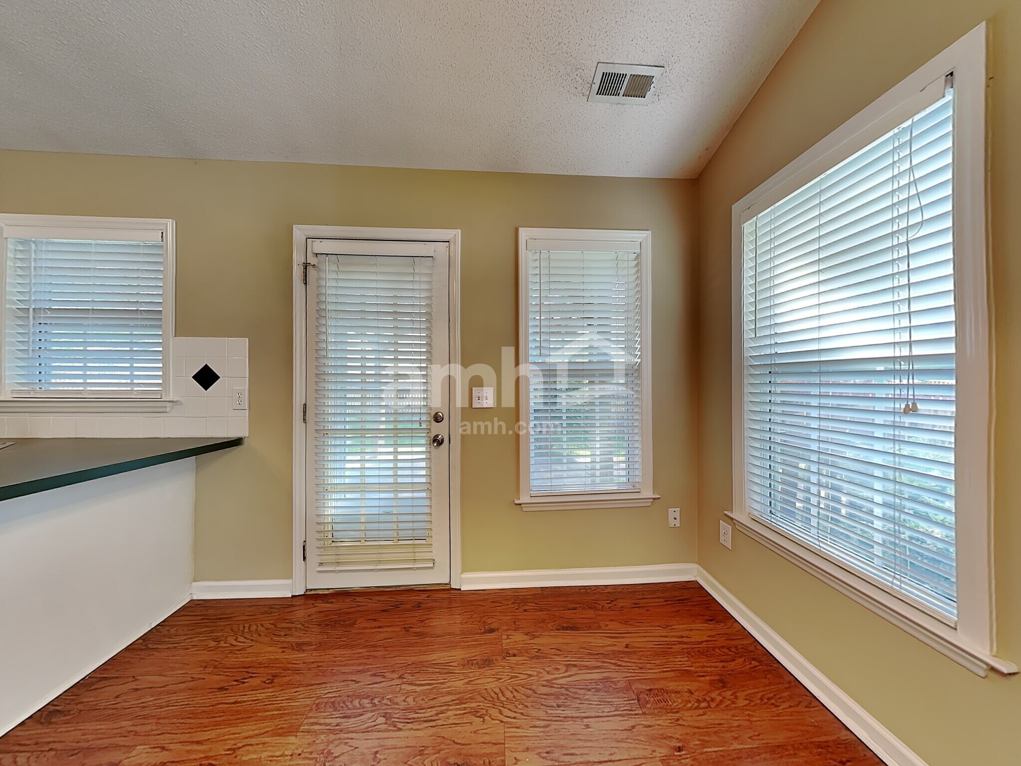 Building Photo - 1795 Pebble Run Ln