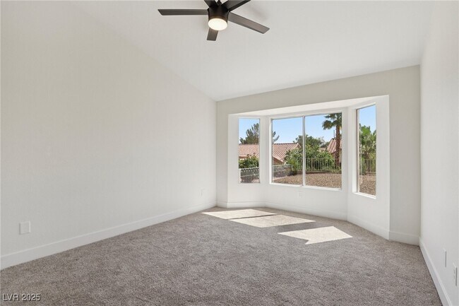 Building Photo - 2548 Tumble Brook Dr