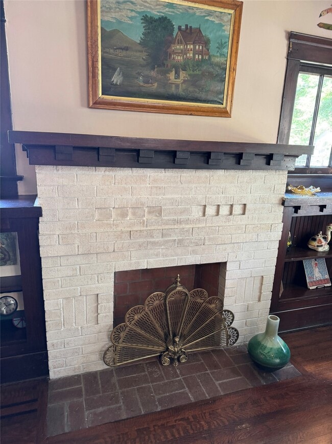 Building Photo - 2608 Hopkins St