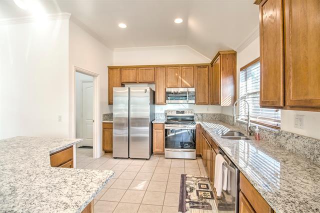 Building Photo - 9605 Orangewood Trail