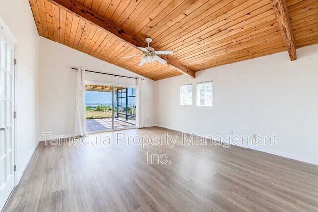 Building Photo - 2655 Loring St