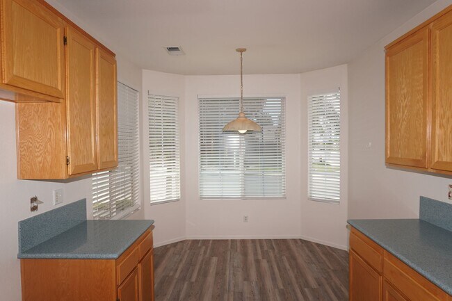 Building Photo - 14752 Eaglehead Mountain Dr